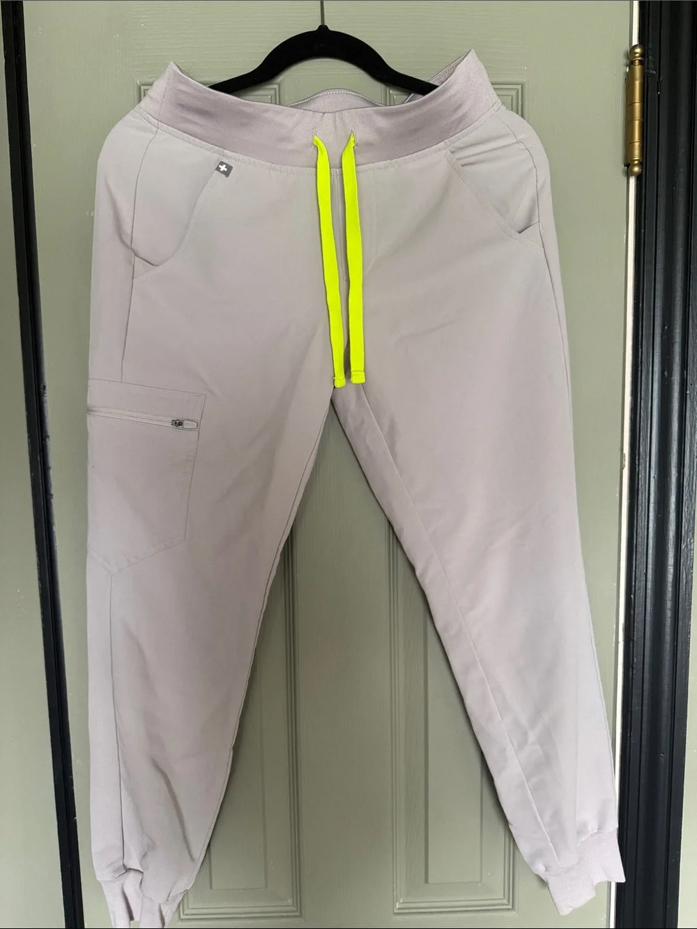 Zamora jogger